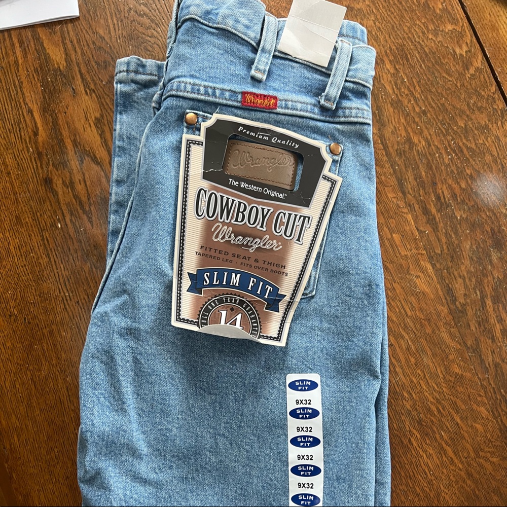 Wrangler women’s cowboy cut jeans NWT 100% cotton